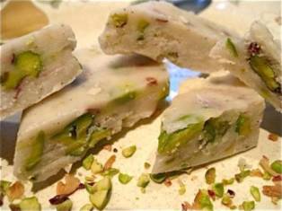 Turron_de_chocolate_blanco_y_pistachos6